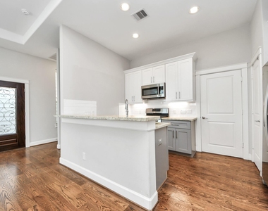 1805 Napa Creek Lane - Photo Thumbnail 12