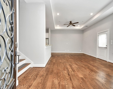 1805 Napa Creek Lane - Photo Thumbnail 5