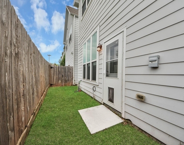 1805 Napa Creek Lane - Photo Thumbnail 30