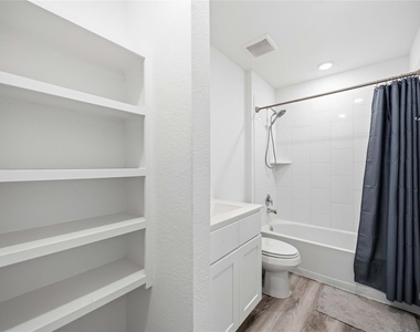 9522 Wall Street - Photo Thumbnail 22