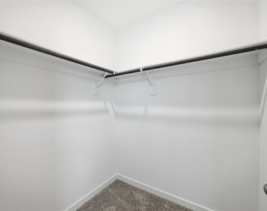 9522 Wall Street - Photo Thumbnail 20