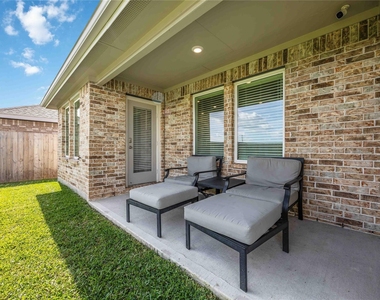 9522 Wall Street - Photo Thumbnail 25
