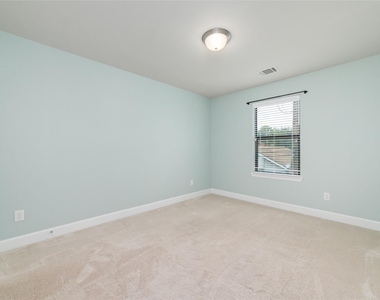 5020 Dickson Street - Photo Thumbnail 23