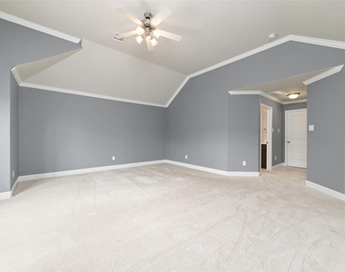 5020 Dickson Street - Photo Thumbnail 18