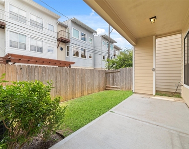 5020 Dickson Street - Photo Thumbnail 30