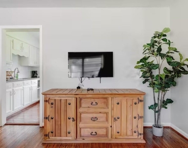 3606 Yosemite Street - Photo Thumbnail 16