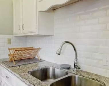 3606 Yosemite Street - Photo Thumbnail 13