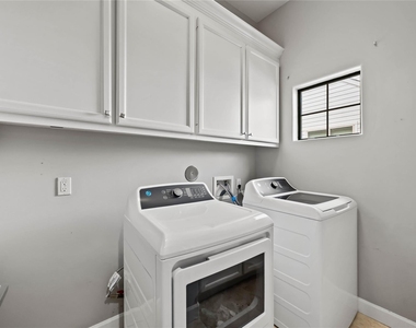 328 Bomar Street - Photo Thumbnail 16