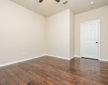 9135 Edgeloch Drive - Photo Thumbnail 25