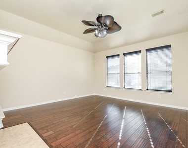 9135 Edgeloch Drive - Photo Thumbnail 9