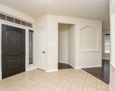 9135 Edgeloch Drive - Photo Thumbnail 2