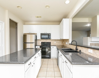 9135 Edgeloch Drive - Photo Thumbnail 14