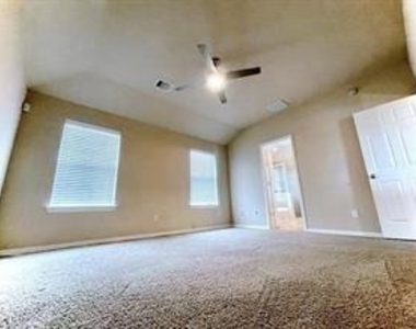 25231 Florina Ranch Drive - Photo Thumbnail 10