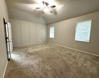 14322 Heath Falls Lane - Photo Thumbnail 10