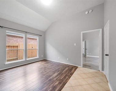 24910 Crystal Stone Lane - Photo Thumbnail 28