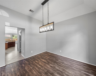 24910 Crystal Stone Lane - Photo Thumbnail 5