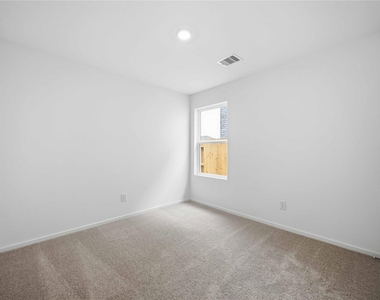 16842 Spotted Oak Drive - Photo Thumbnail 16