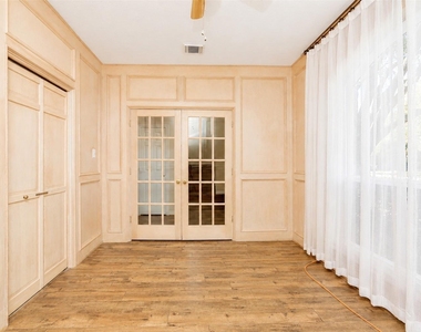 1727 Park Forest Drive - Photo Thumbnail 5