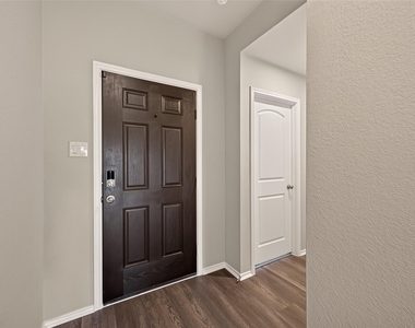 21422 Chester Cliff Lane Lane - Photo Thumbnail 5