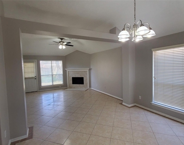 21114 Stoney Haven Drive - Photo Thumbnail 4