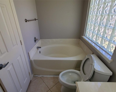 21114 Stoney Haven Drive - Photo Thumbnail 5