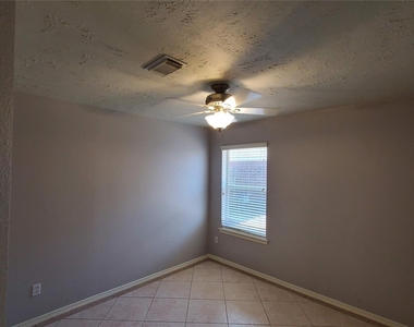 21114 Stoney Haven Drive - Photo Thumbnail 6