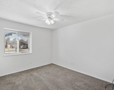 15226 Flamingo Park - Photo Thumbnail 3