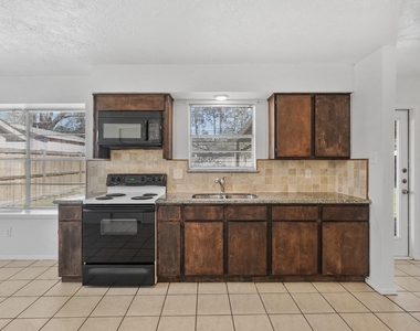 15226 Flamingo Park - Photo Thumbnail 13