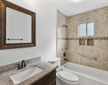 15226 Flamingo Park - Photo Thumbnail 5