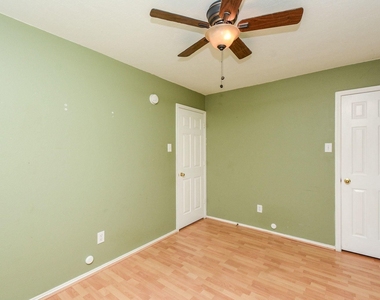 19715 Lindenfield Court - Photo Thumbnail 22