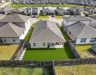 7522 Victoria Brook Trace - Photo Thumbnail 18