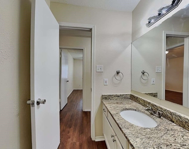 3902 Mattingham Drive - Photo Thumbnail 13