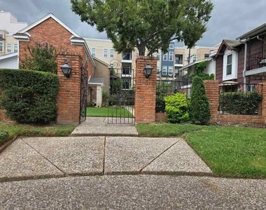 1779 Saxony Lane - Photo Thumbnail 1