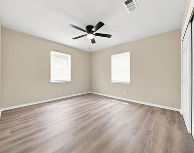 5806 Clarewood Drive - Photo Thumbnail 21