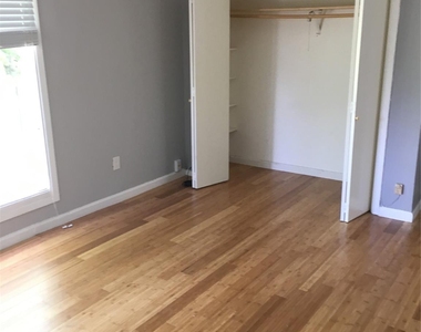404 Hawthorne Street - Photo Thumbnail 16