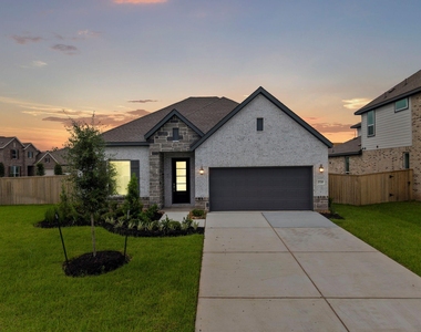 2720 Grove Crest Drive - Photo Thumbnail 31