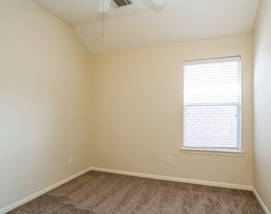 30723 Ginger Trace Drive - Photo Thumbnail 13