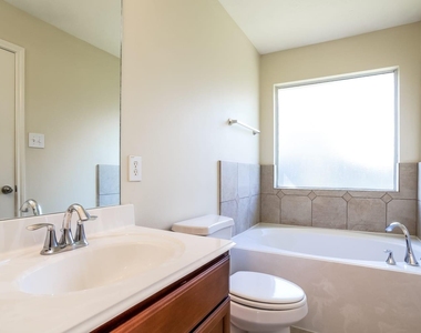30723 Ginger Trace Drive - Photo Thumbnail 16