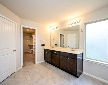 18335 Stablewood Manor Trail - Photo Thumbnail 6