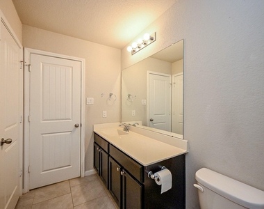 18335 Stablewood Manor Trail - Photo Thumbnail 12