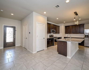 18335 Stablewood Manor Trail - Photo Thumbnail 2