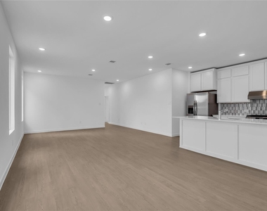 11688 Lazy Oak Creek Dr - Photo Thumbnail 14
