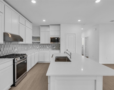 11688 Lazy Oak Creek Dr - Photo Thumbnail 25