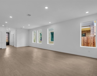 11688 Lazy Oak Creek Dr - Photo Thumbnail 12