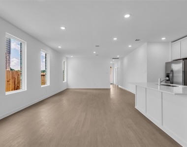 11688 Lazy Oak Creek Dr - Photo Thumbnail 29