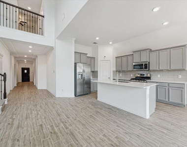 4838 Albany Ridge Lane - Photo Thumbnail 11