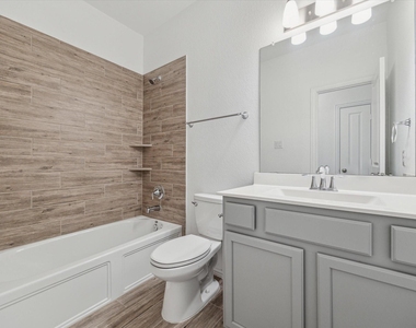 4838 Albany Ridge Lane - Photo Thumbnail 18