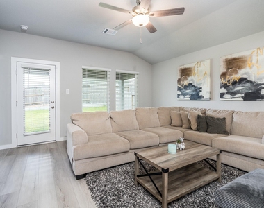 219 Charles Ridge Drive - Photo Thumbnail 2
