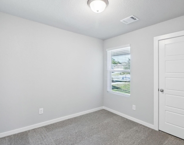 219 Charles Ridge Drive - Photo Thumbnail 14