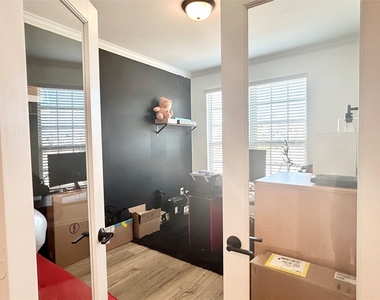 1357 Grass Bend Drive - Photo Thumbnail 12